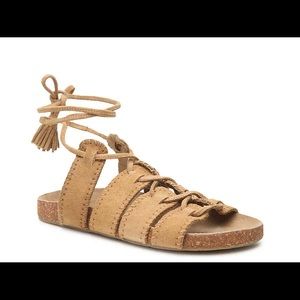 ANTHROPOLOGIE Musse and cloud sandal